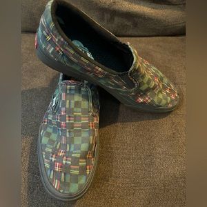 Vans slip on, Mens 10.5, Green and Black Plaid Check pattern
